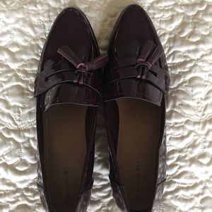 Tahari new “Lainey” patent pointy toe loafer 8.5M